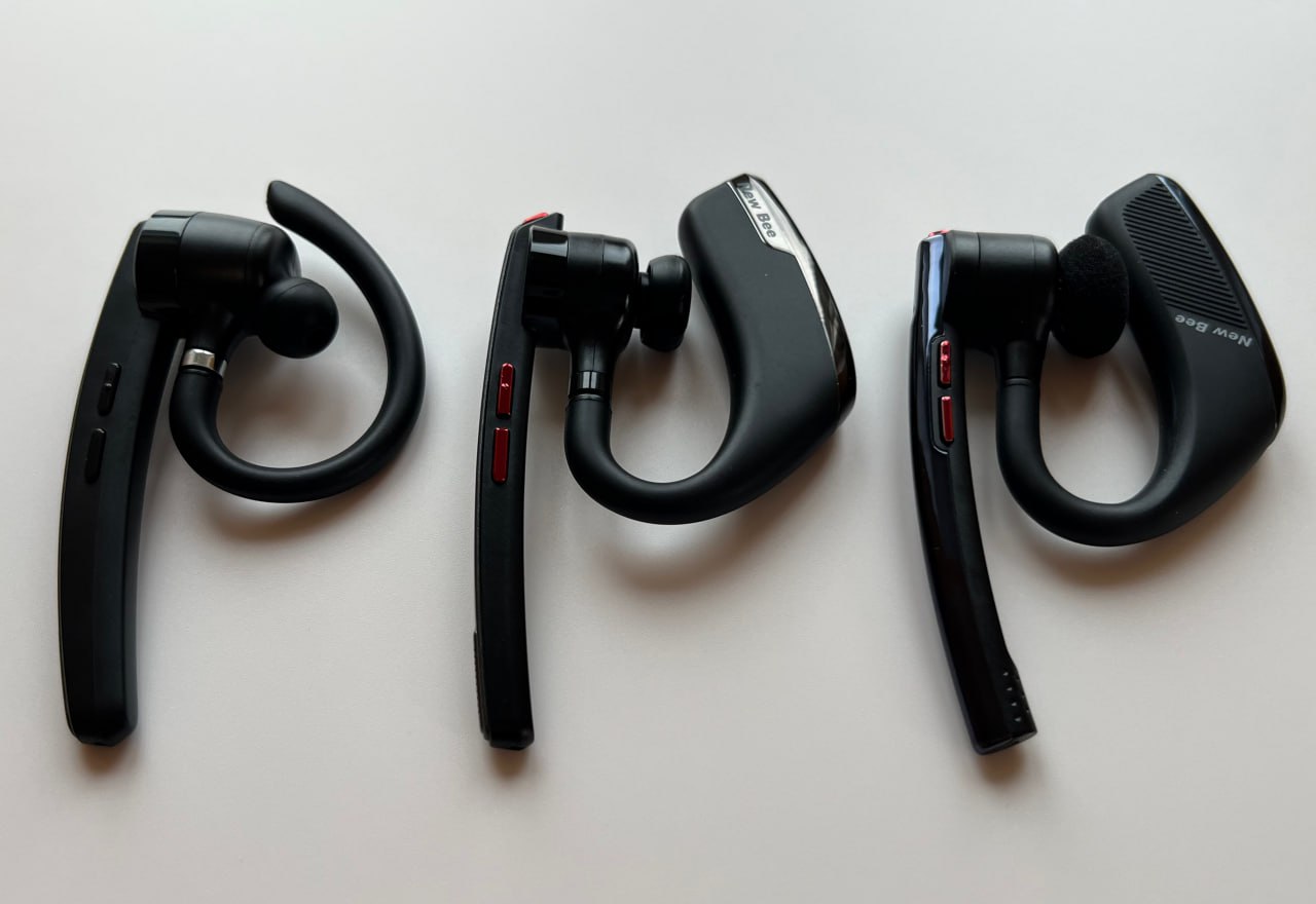 сучасна блютуз гарнітура для телефонних дзвінків