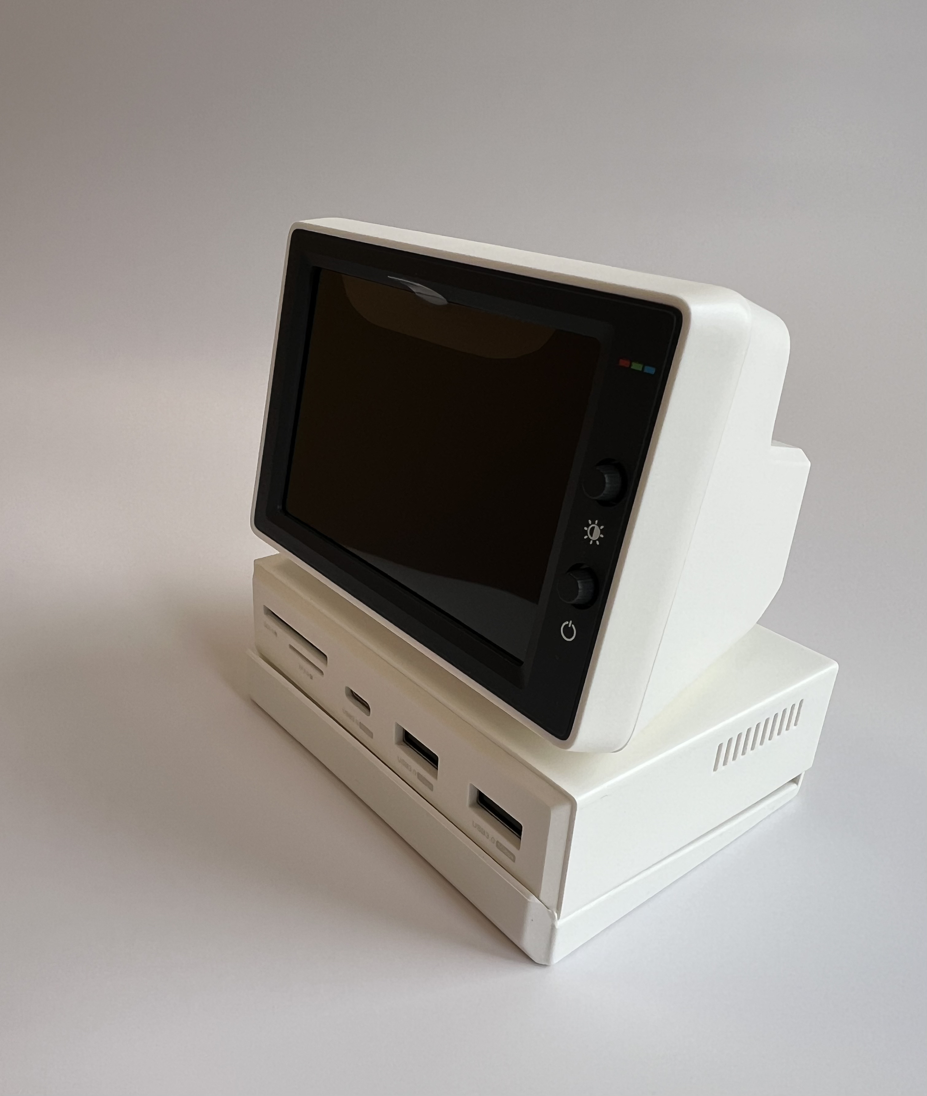 Універсальна док-станція з USB-C