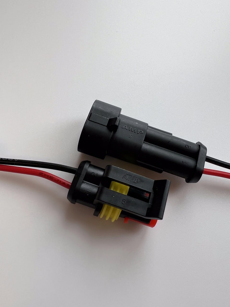 універсальний роз’єм 2 контакти для мототехніки