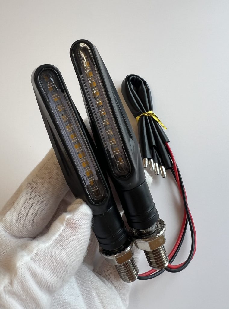 LED повороти для мотоцикла з кріпленням М10