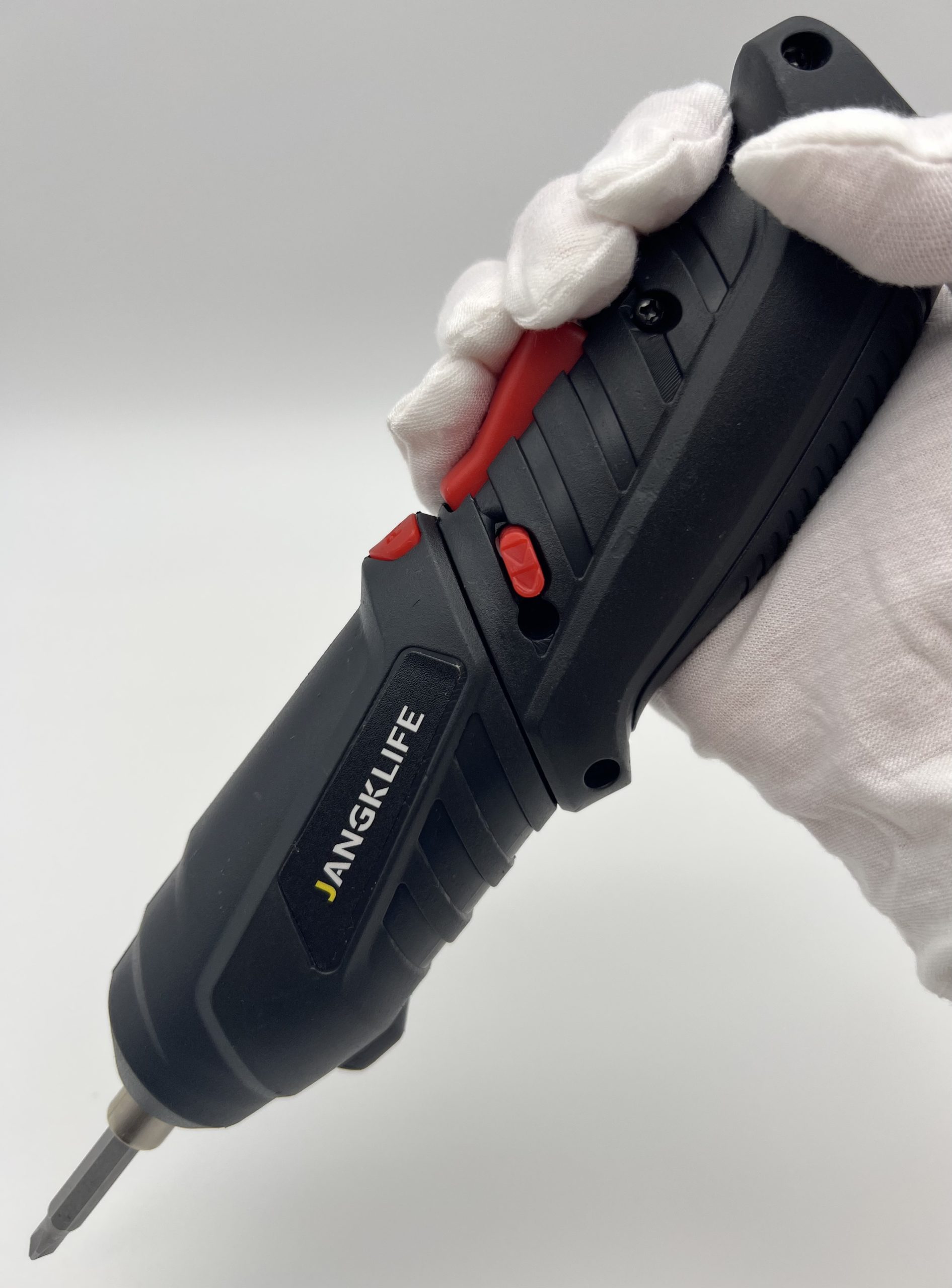 Акумуляторна викрутка з ударною функцією – універсальний інструмент