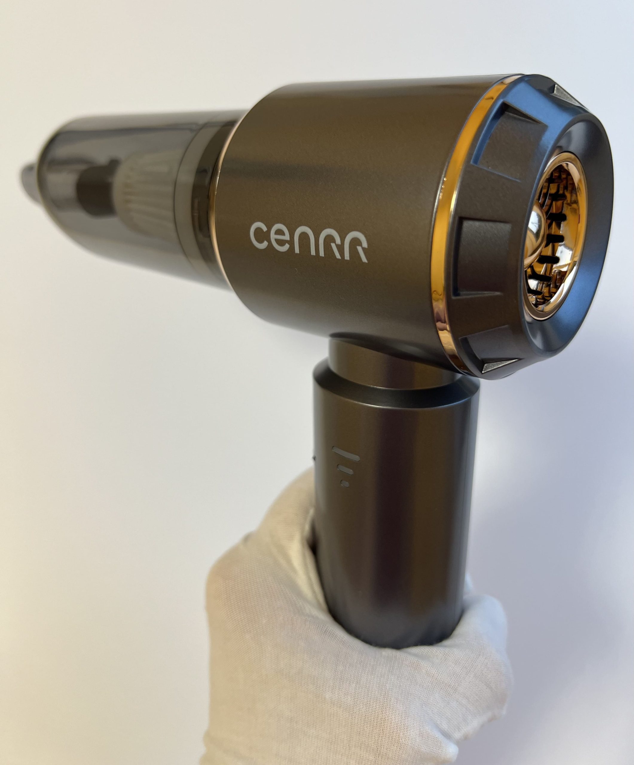 MAX 4HEPA Y у чорному кольорі