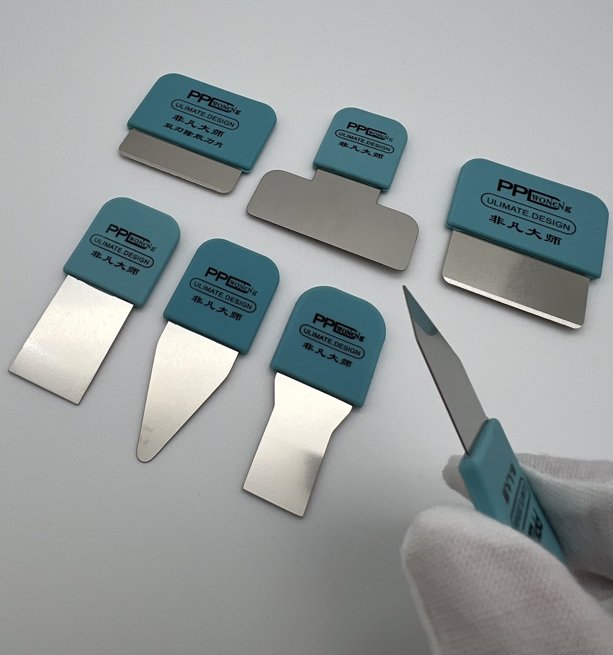 Тонкі металеві леза для смартфонів