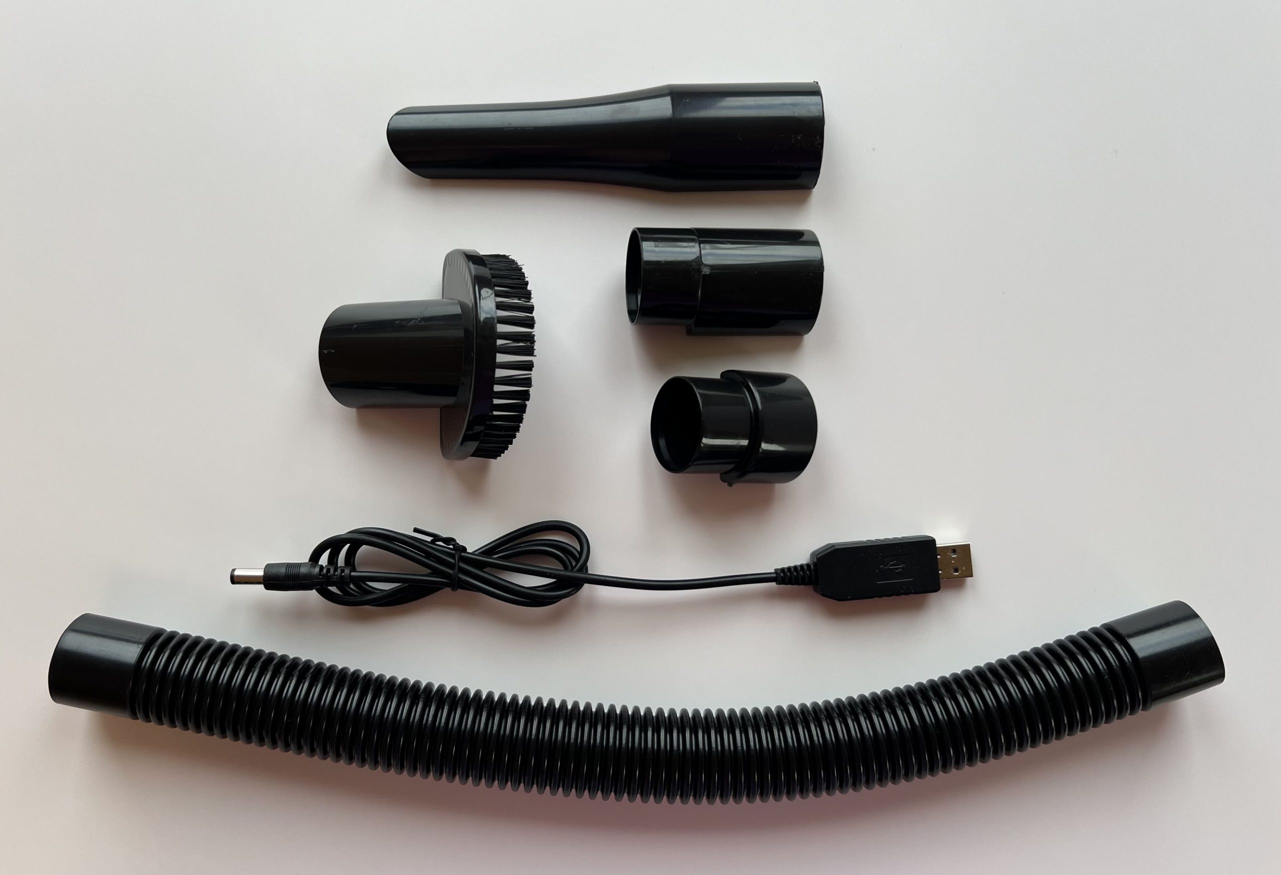 Аксесуари до портативного пилососа для авто