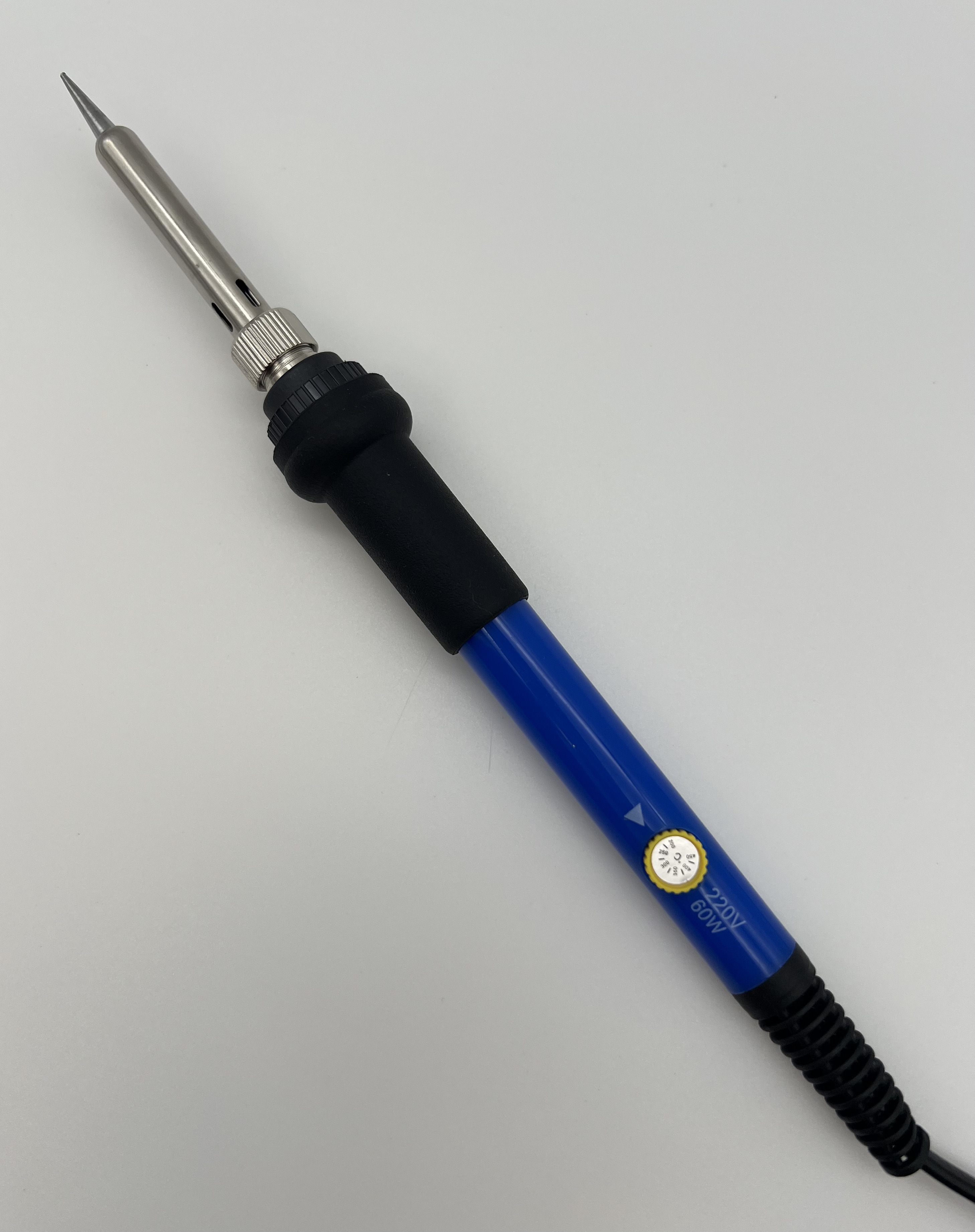 Паяльник з вузьким жалом для електроніки