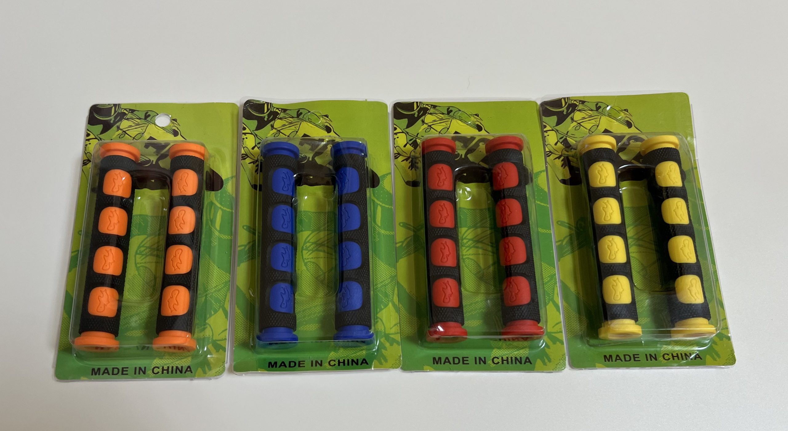 Силіконові накладки для мото в пакуванні