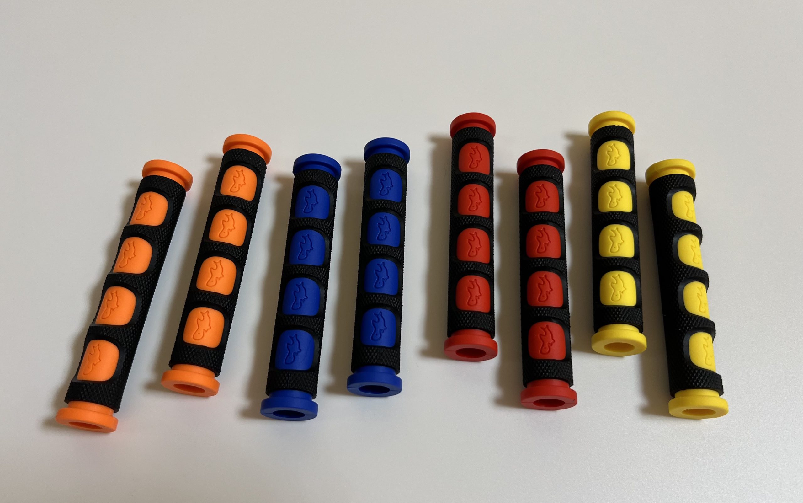 Накладки для мото в різних кольорах