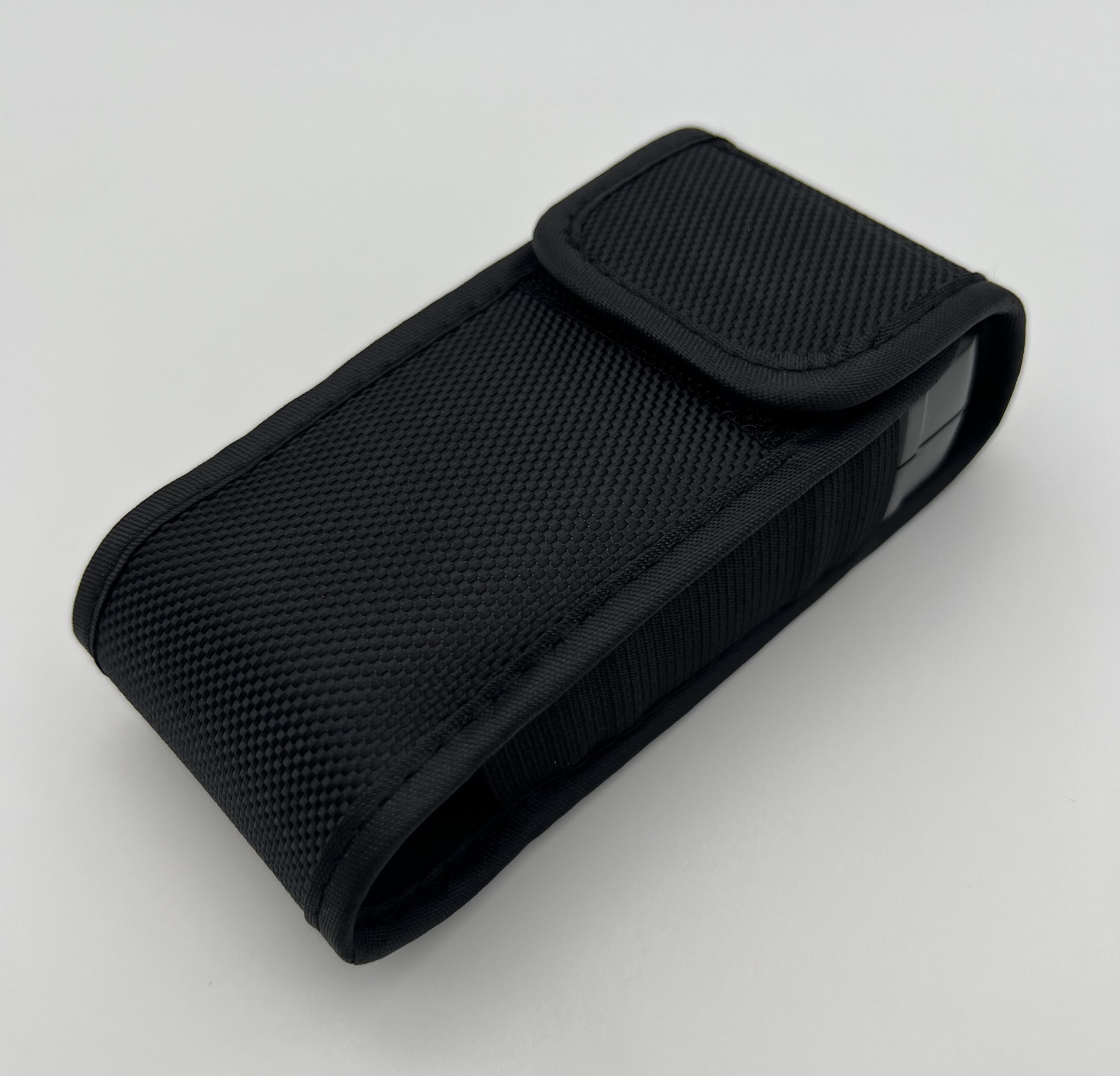 Товщиномір для авто в захисному чохлі для зручного зберігання та транспортування