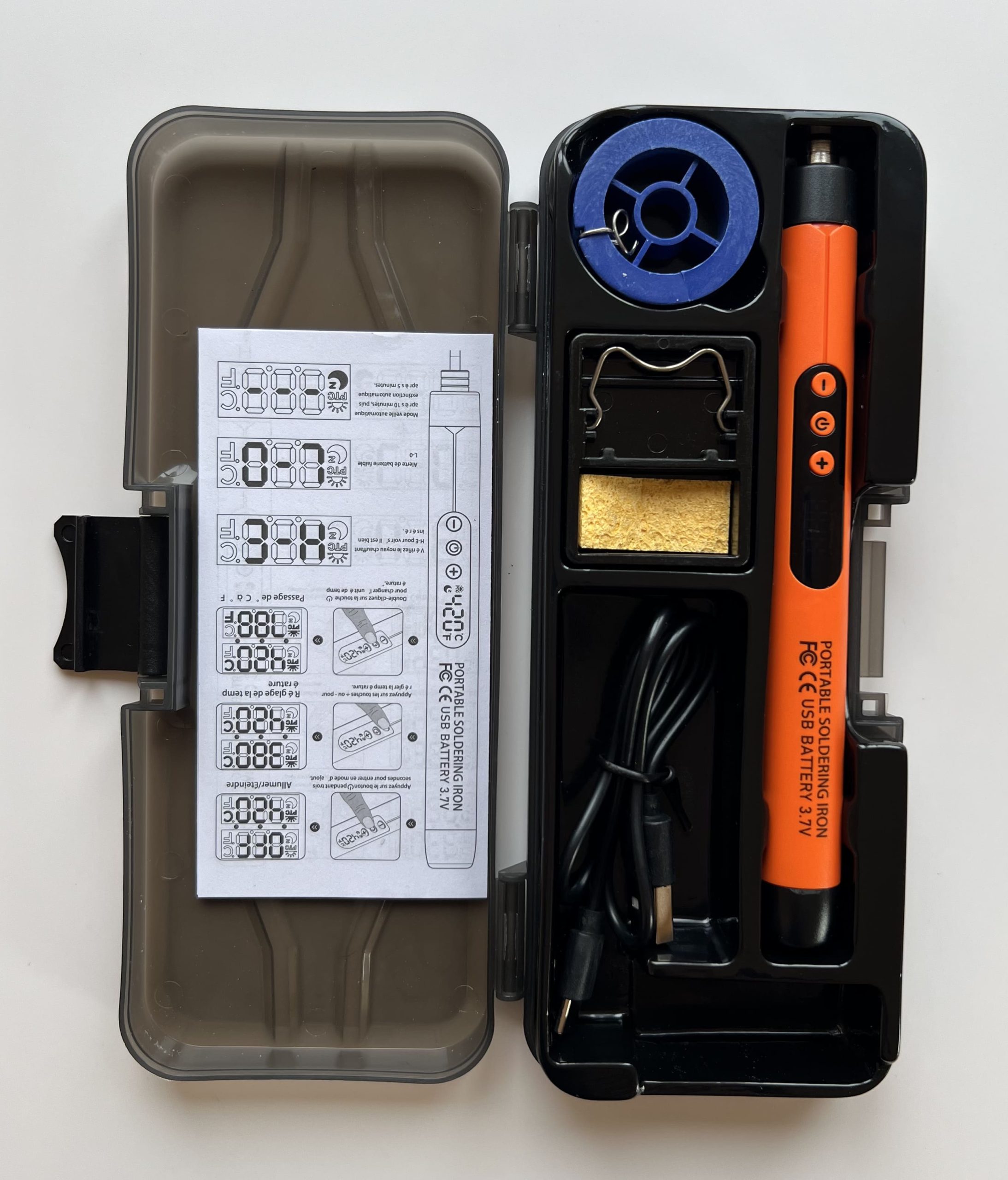 Зручний портативний паяльний набір