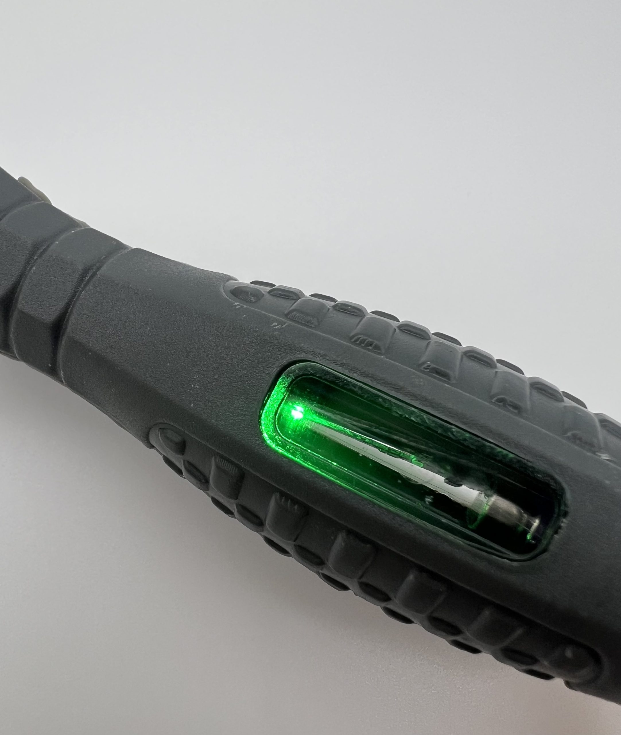 Викрутка тестер фази ANENG B05 – індикатор напруги