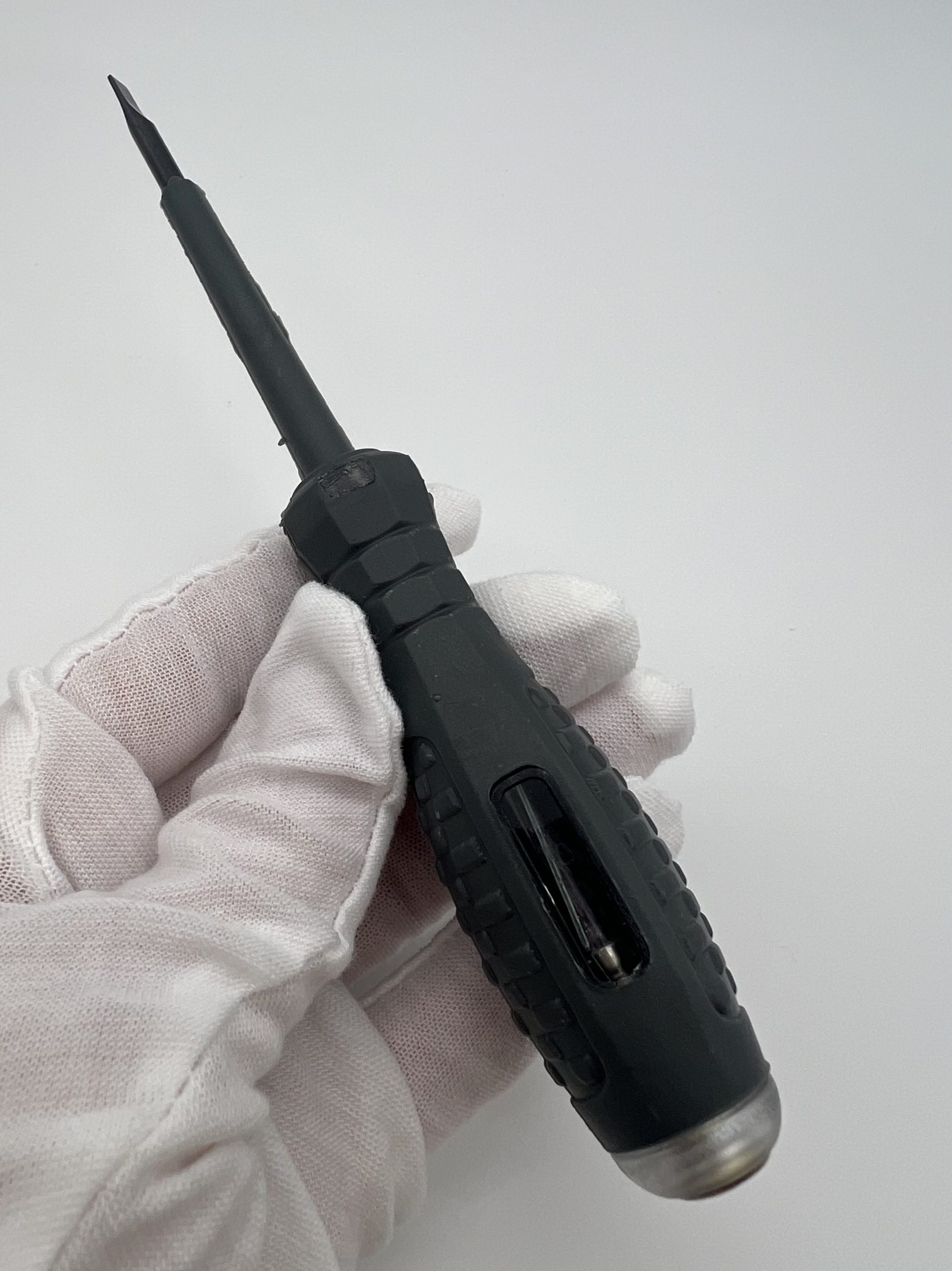 Хрестова індикаторна викрутка ANENG B05 – універсальний інструмент для роботи з електрикою