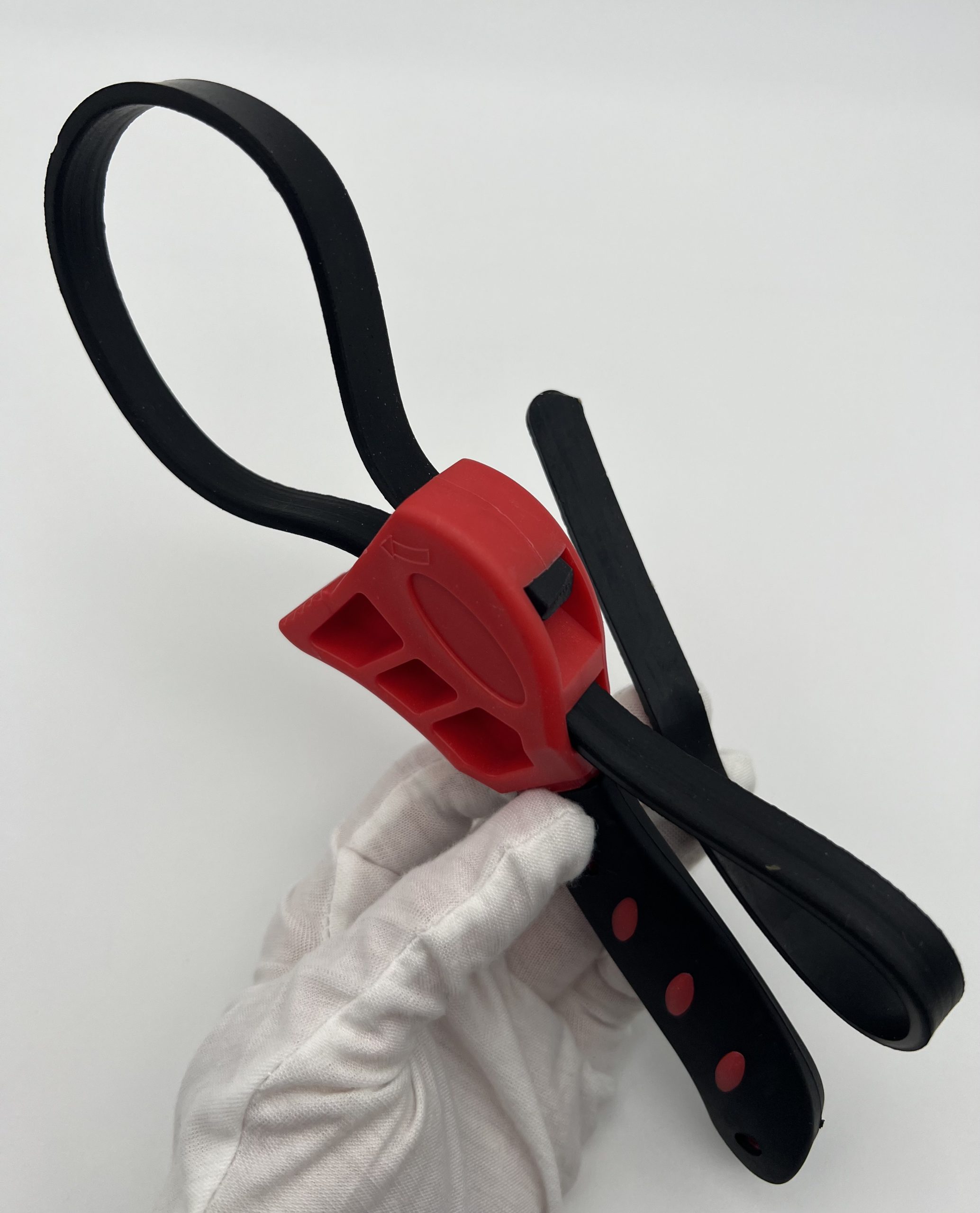 Універсальний стрічковий ключ для делікатної роботи з круглими деталями