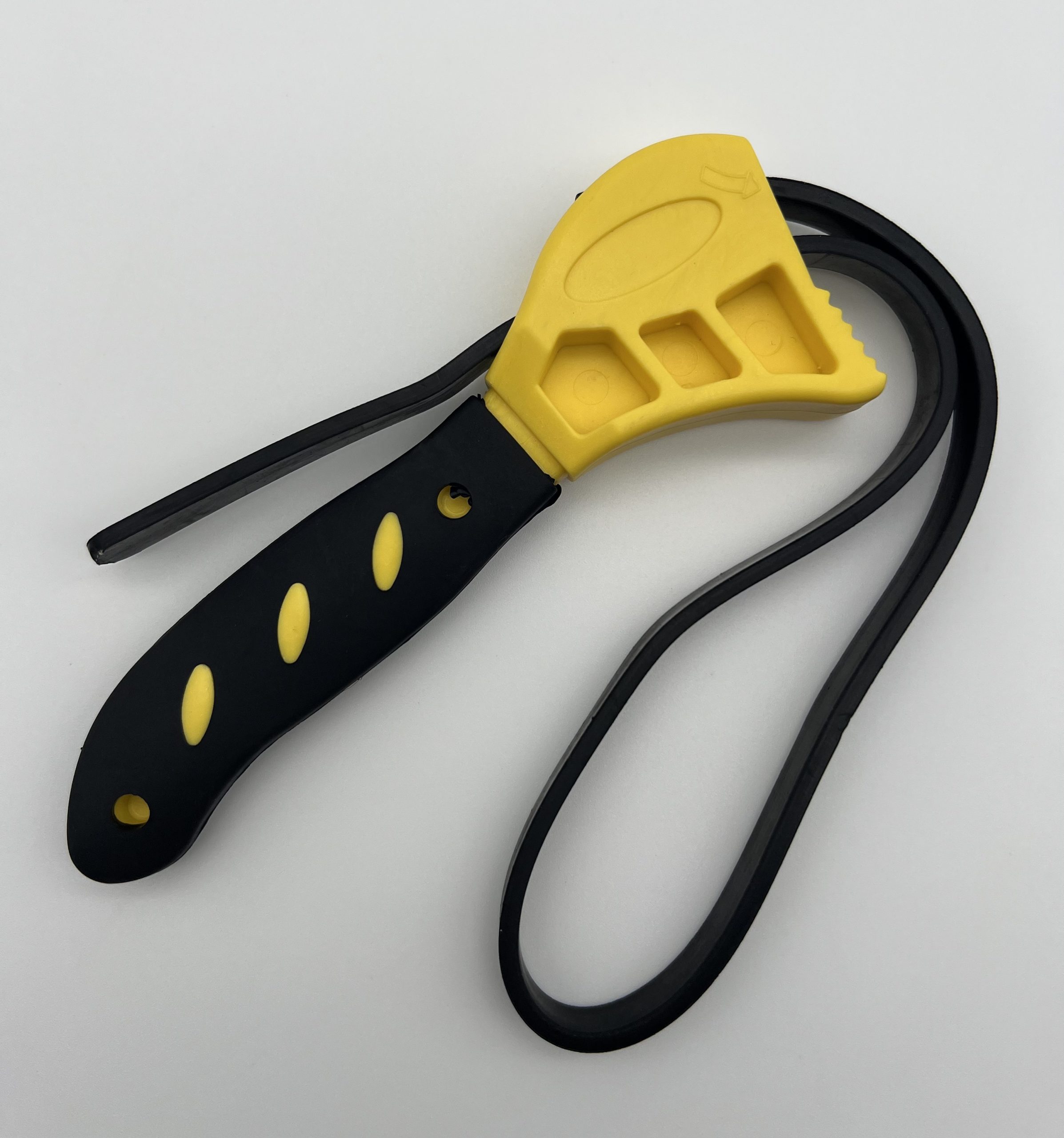 Жовтий ремінний ключ для пластикових та металевих труб