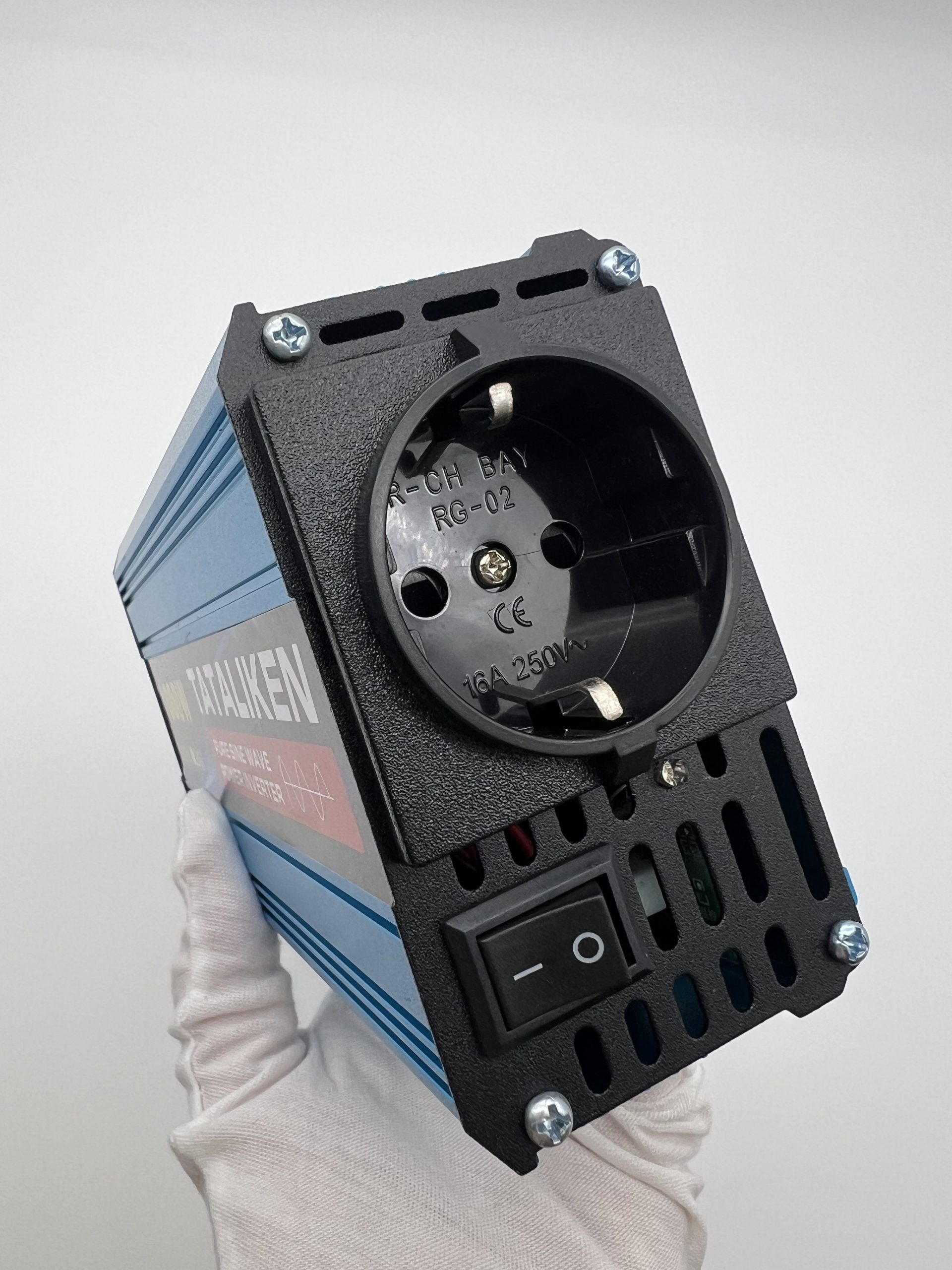 Інвертор Tataliken 1000W – перетворювач 12В 220В