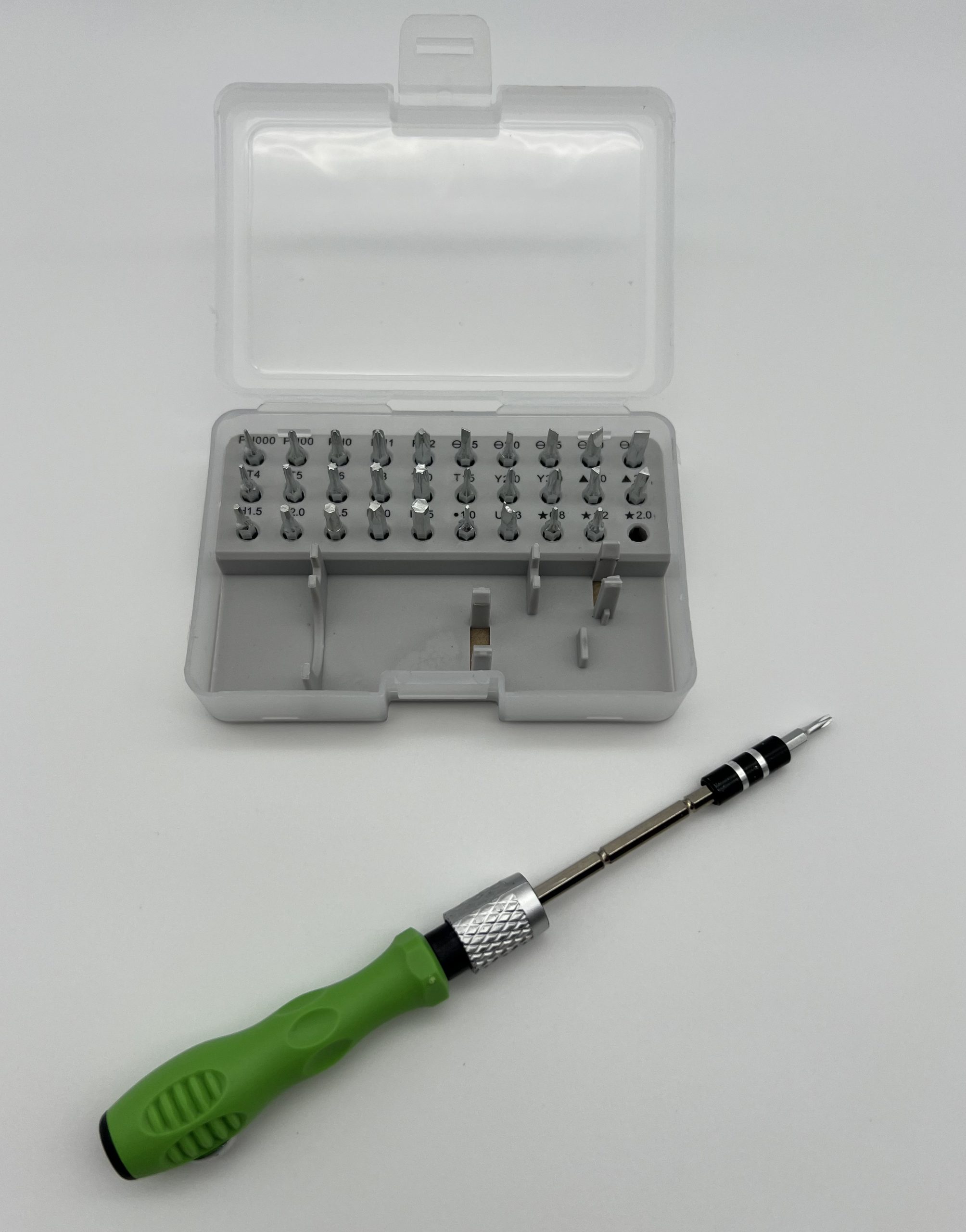 Зручний та ефективний набір магнітних викруток 32 в 1