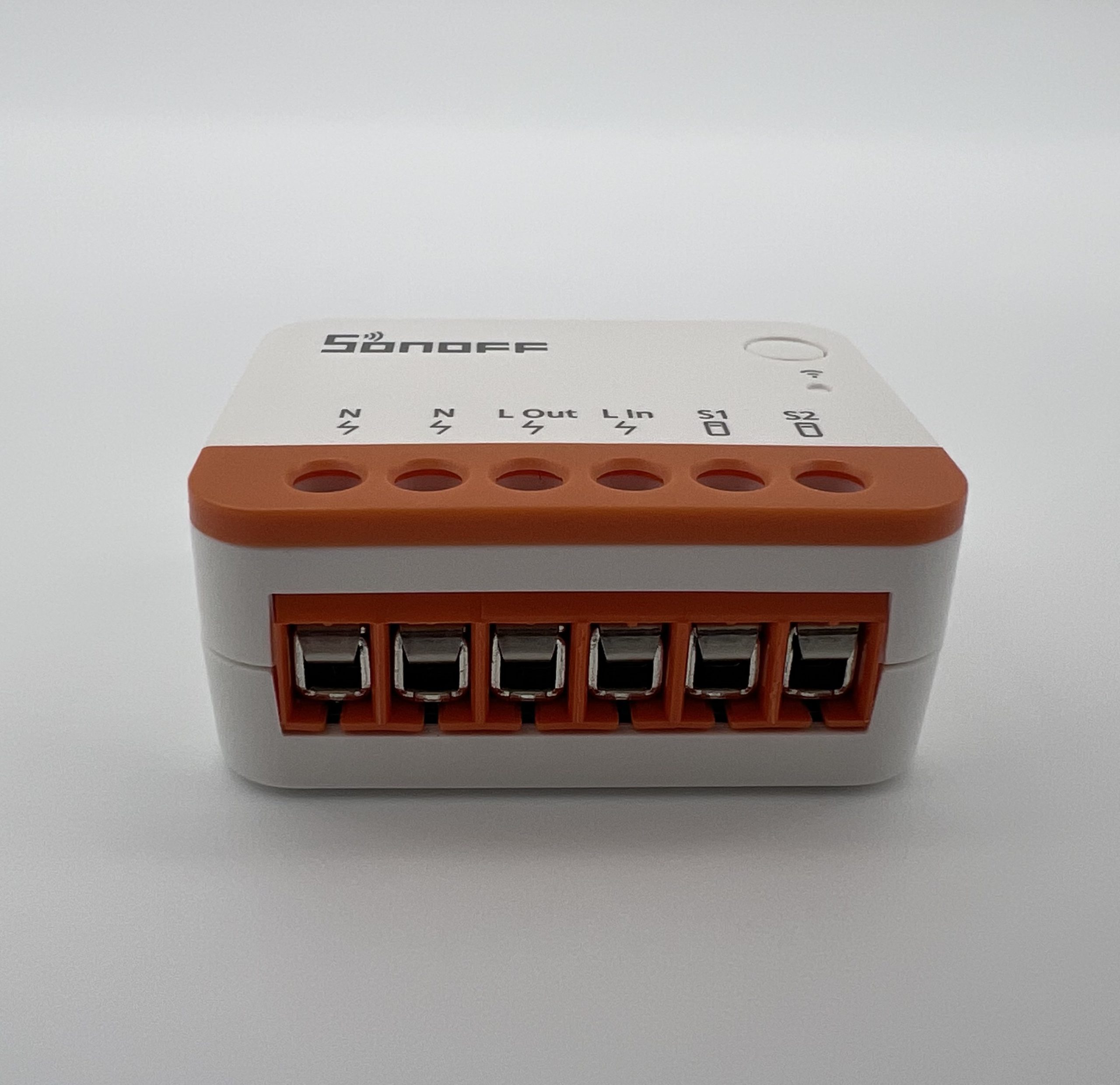 Sonoff MINI R4 для автоматизації світла та роботи побутових приладів