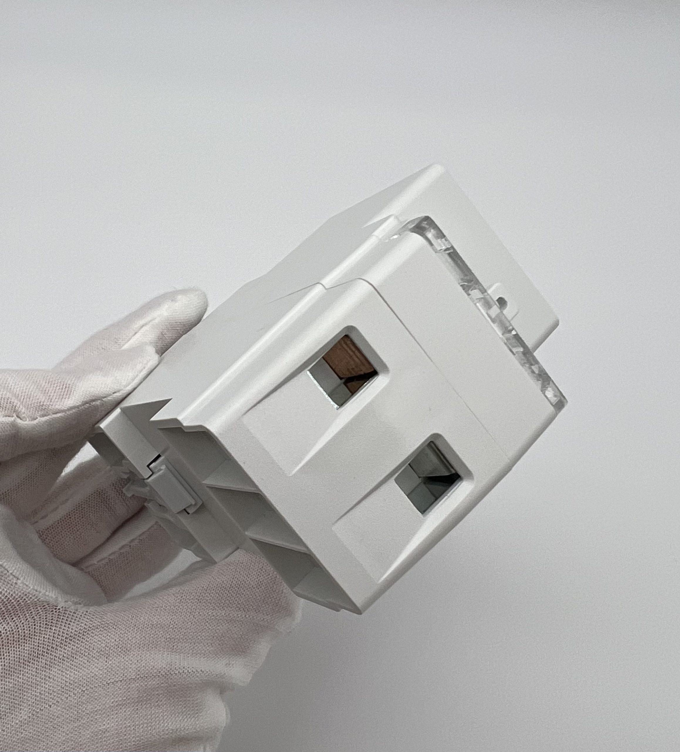 TOMZN TOMPD 63SW – розумний Wi Fi вимикач зі зручним монтажем