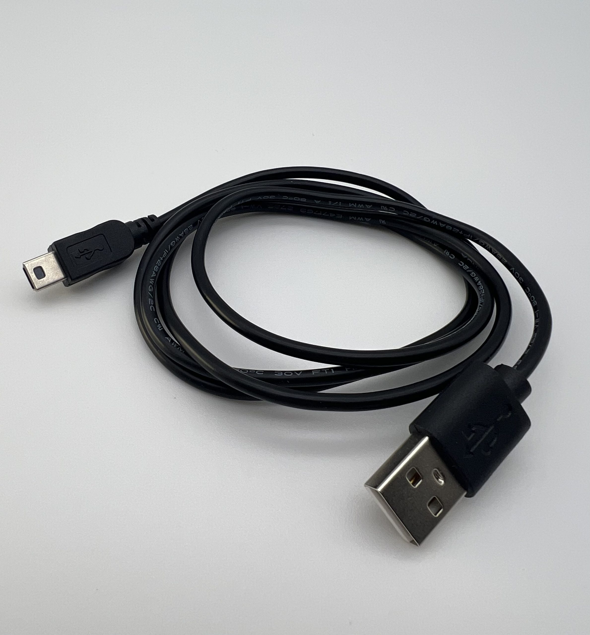 USB-кабель в комплектації до ANCEL BA101