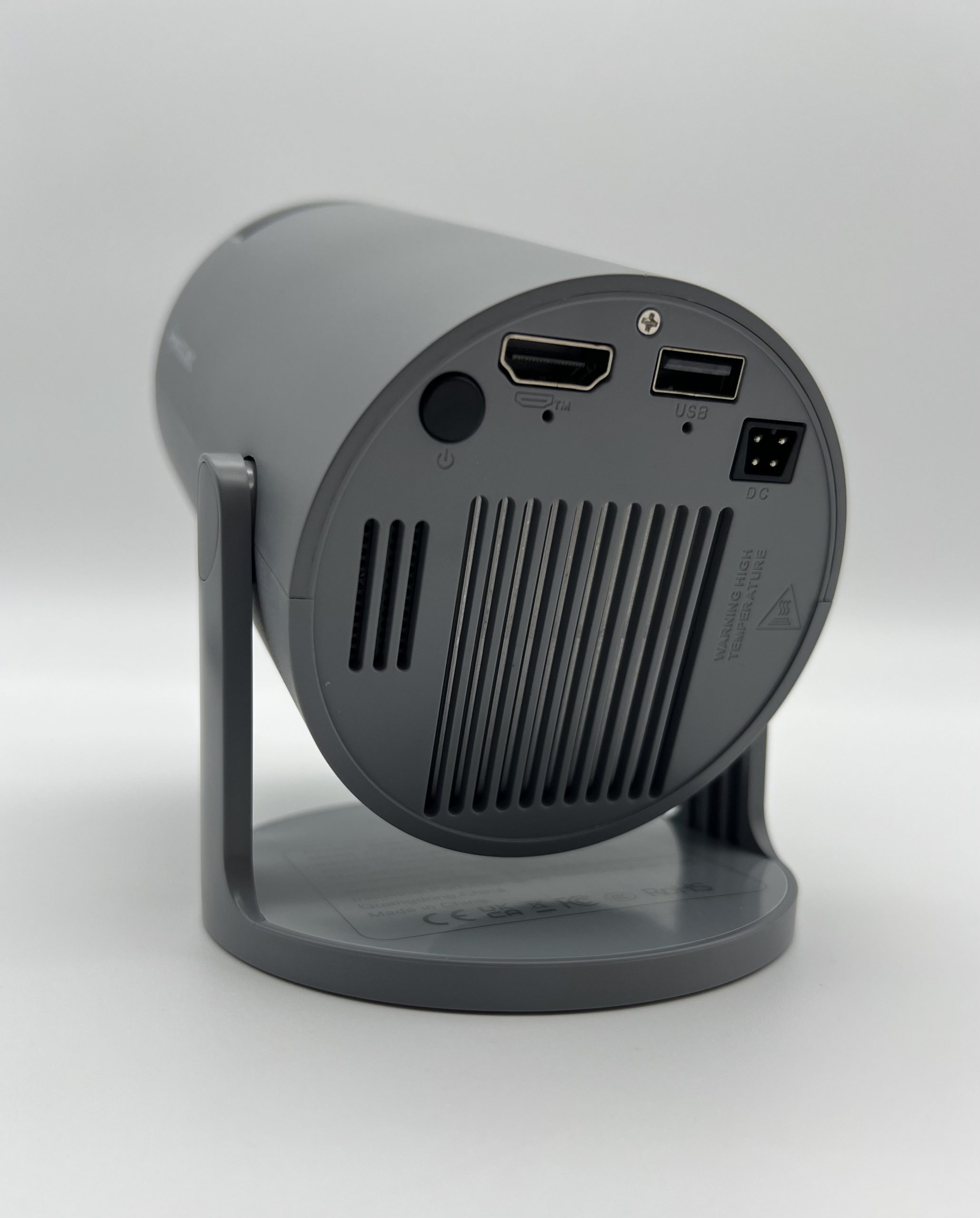 Зручний проектор Magcubic HY300 Pro з діагоналлю 40-200 дюймів