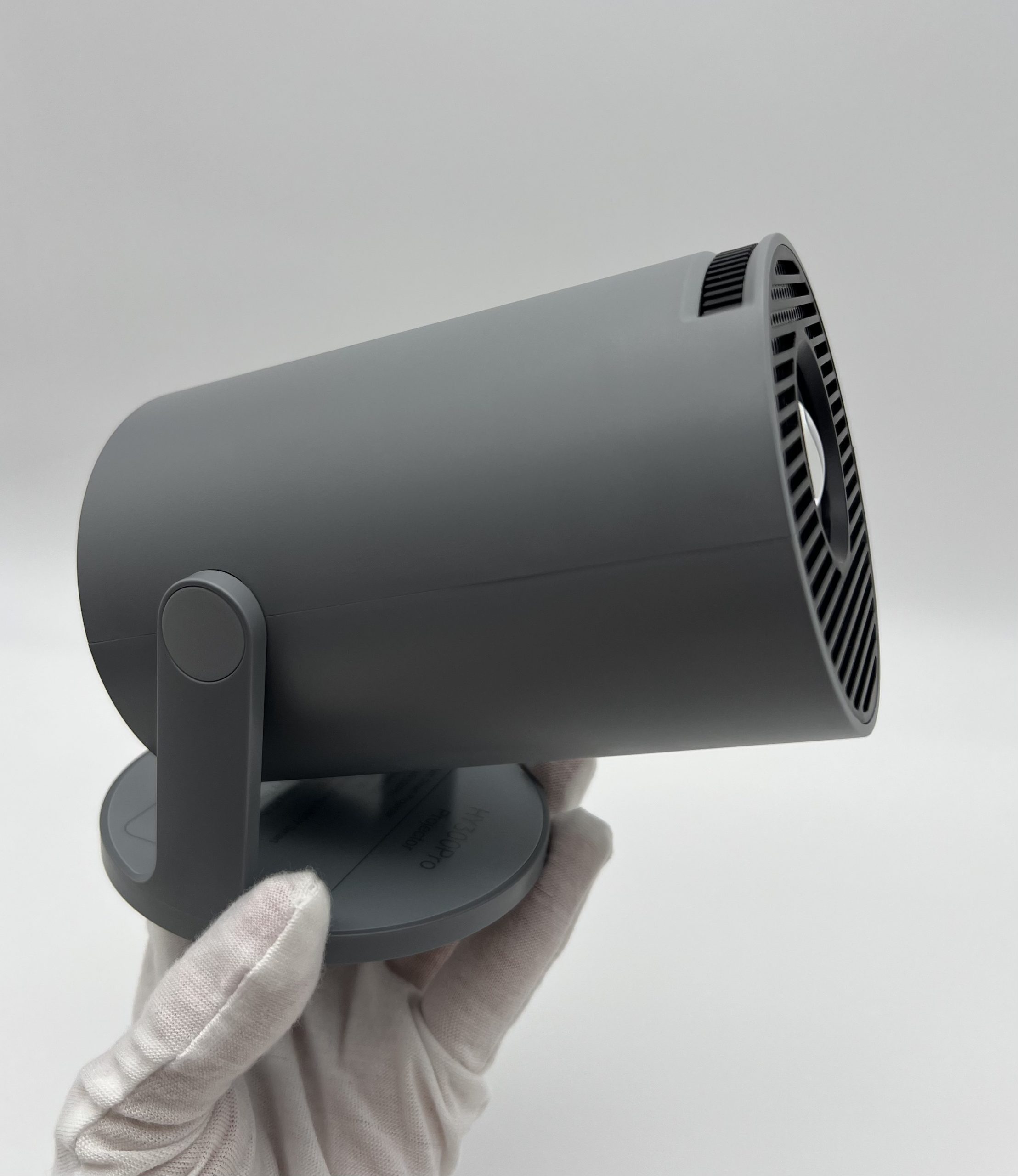 Magcubic HY300 Pro – проектор з вбудованим динаміком HIFI