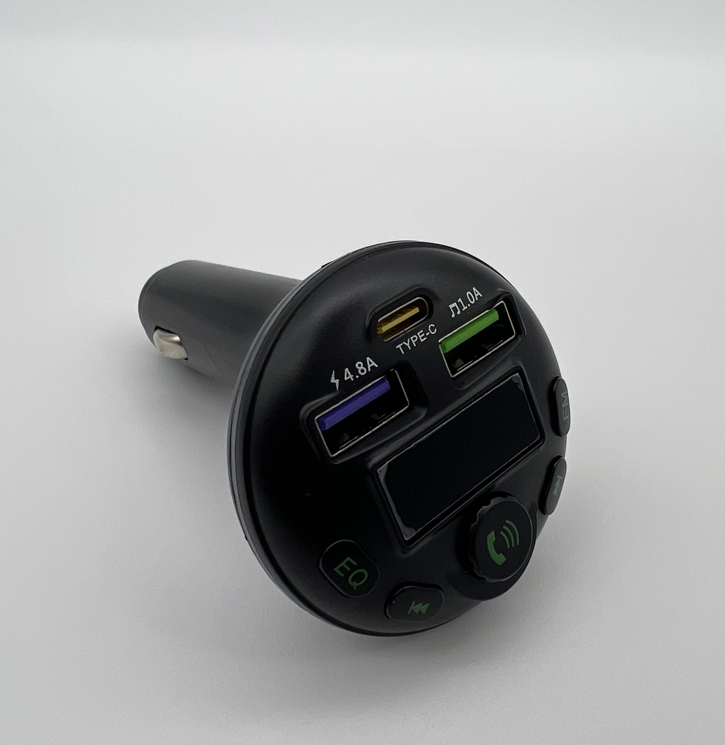 Компактний та стильний FM трансмітер Q21K