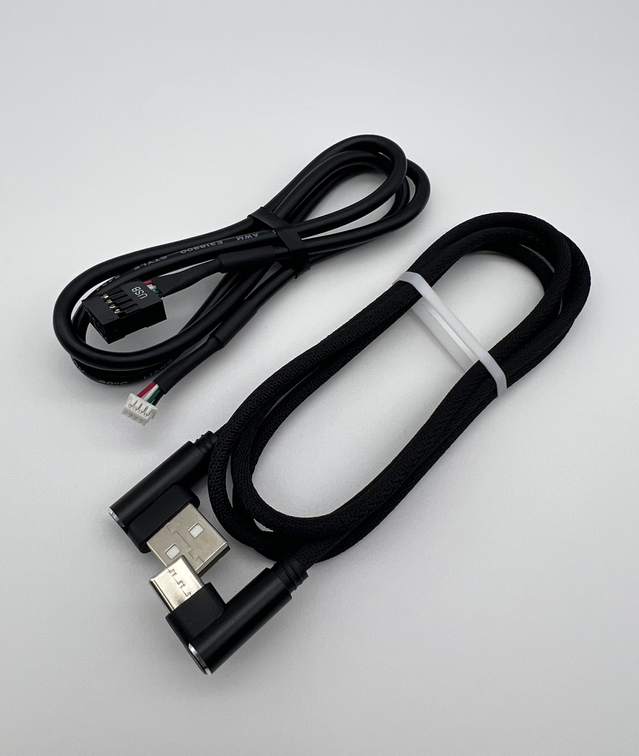 Аксесуари у комплекті до TURZX В2