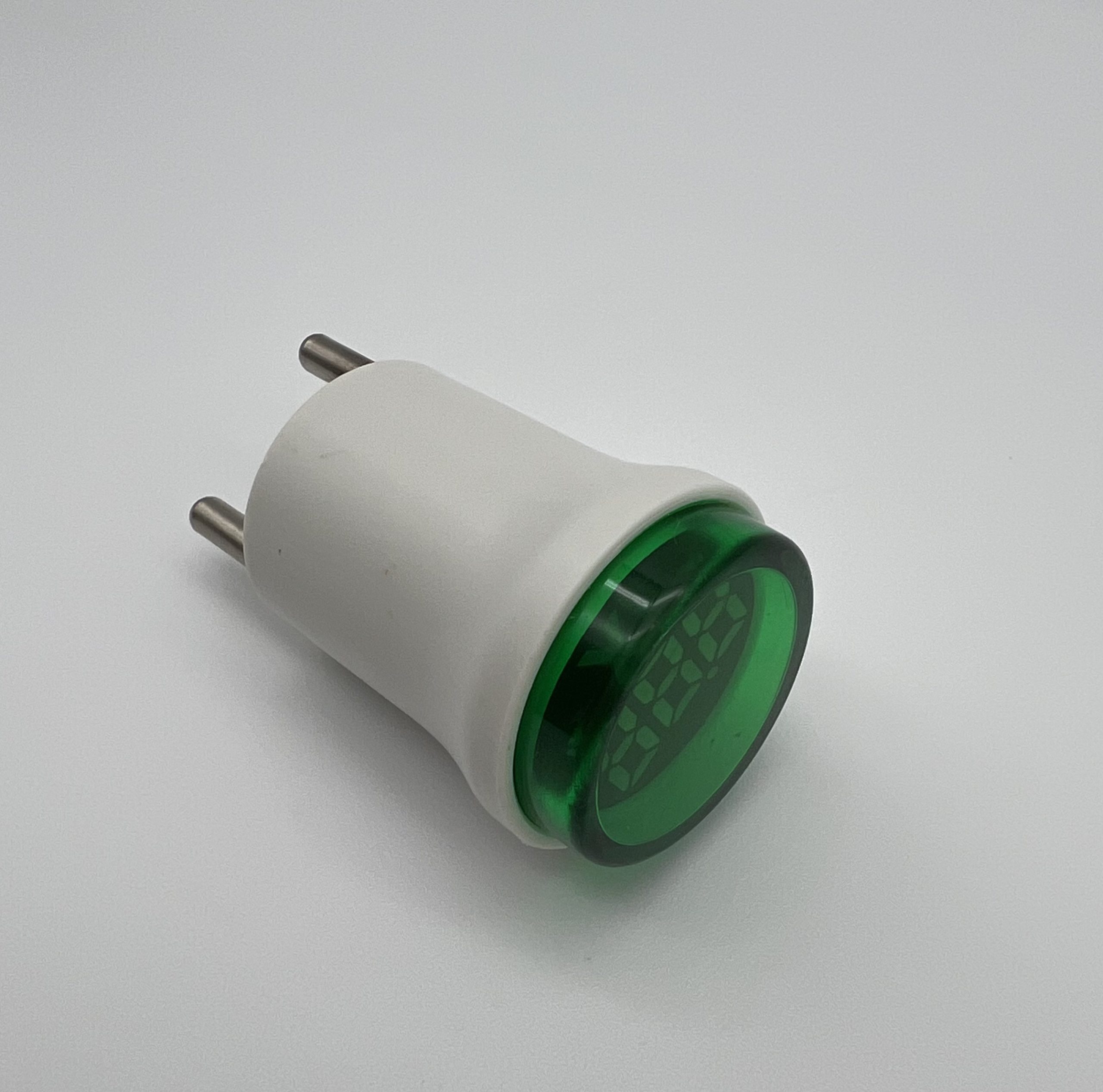 ЛЕД вольтметр з EU вилкою з зеленою індикацією