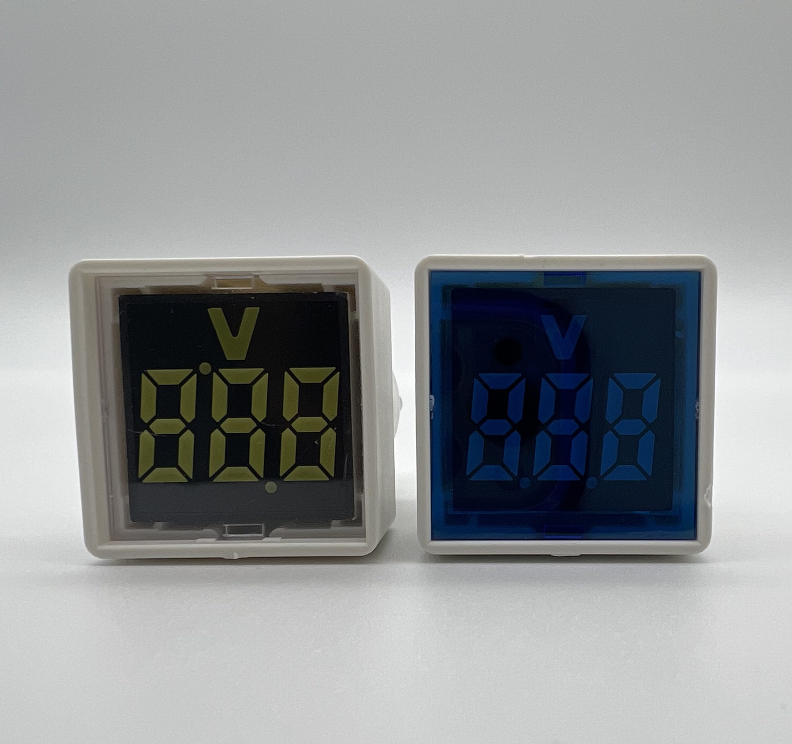 Вольтметр цифровий з ЛЕД екраном